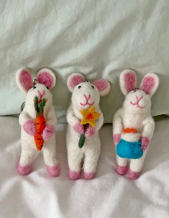 [앨리건트테이블] 핑크 래빗 키링 3type (택1)