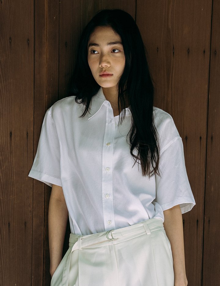 [시야쥬] 포인트 카라 루즈 핏 반팔 셔츠_화이트(SITP5195)