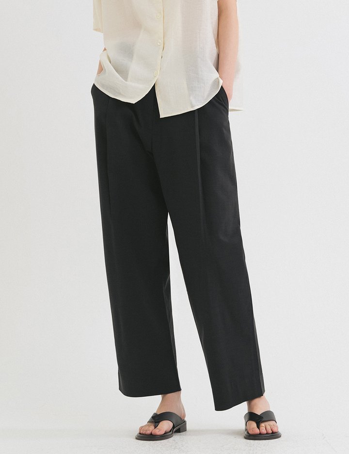 [시야쥬] 세미 커브드 크롭 슬랙스_블랙(SIPT7157)