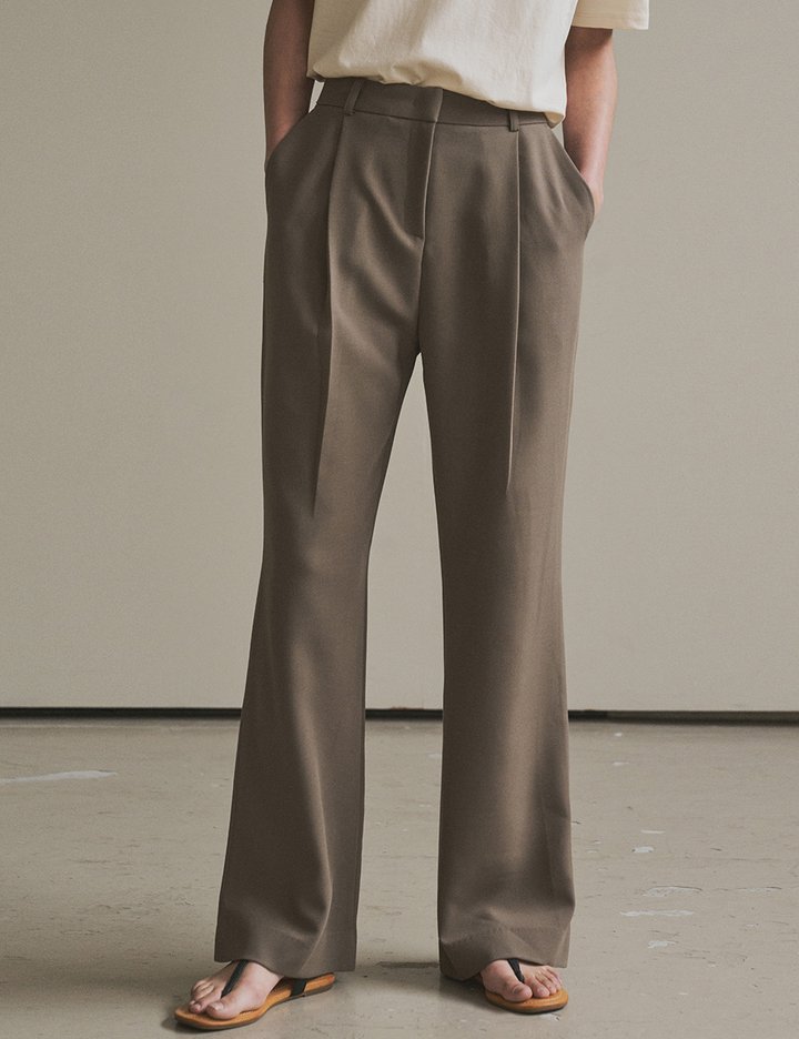 [시야쥬] 원턱 루즈핏 부츠컷 슬랙스_모카브라운(SIPT7108)