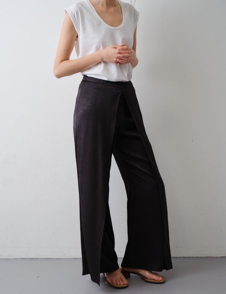 [라벤더앤오트] 에어리 실키 글로스 셋업 - 레이어 팬츠 (블랙)