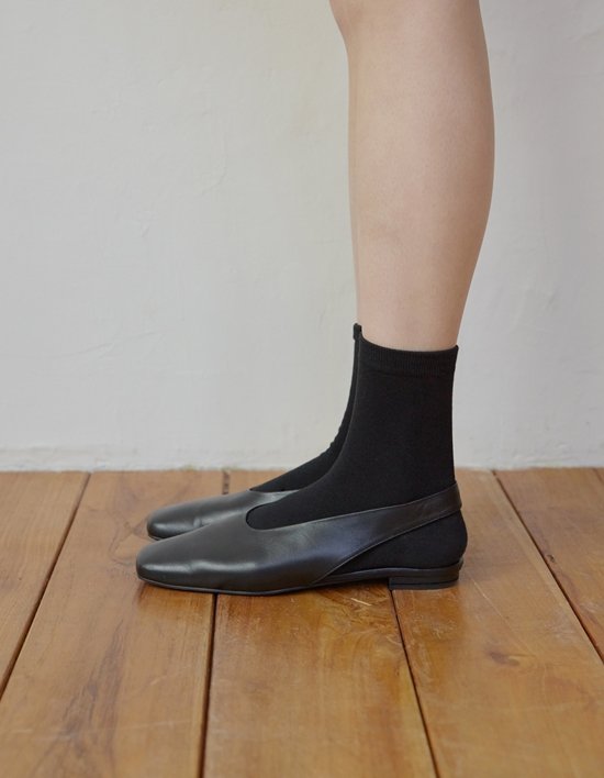 [더클로이스터] 롱 스퀘어 토 슬링백 플랫 (4 Colors)