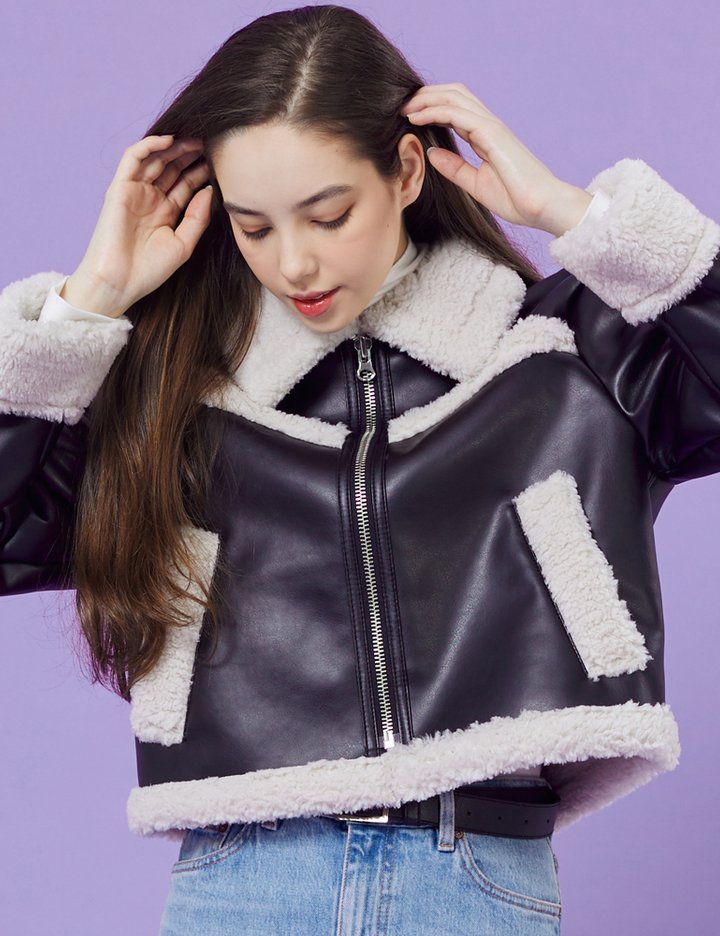 [콜릿] WOMEN 크롭 오버핏 무스탕 플리스 시어링 자켓_Black_White