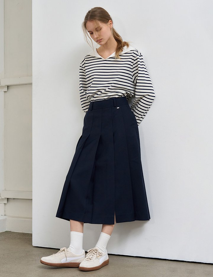[제너럴아이디어] 볼드 플리츠 롱스커트 NAVY / WBE1L13502
