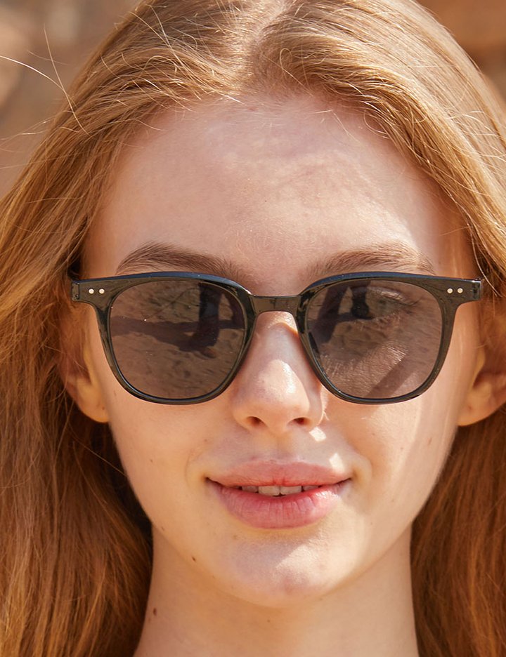 [콜릿] WOMEN 레이어드 뿔테 무지 올블랙 자외선 차단 선글라스 (TMGBK)