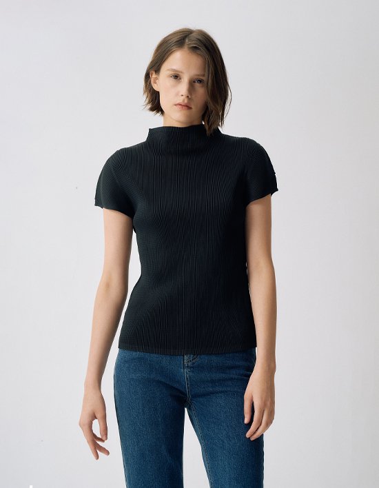 [앤클라인]플리츠 모크넥 블라우스 O5HF06