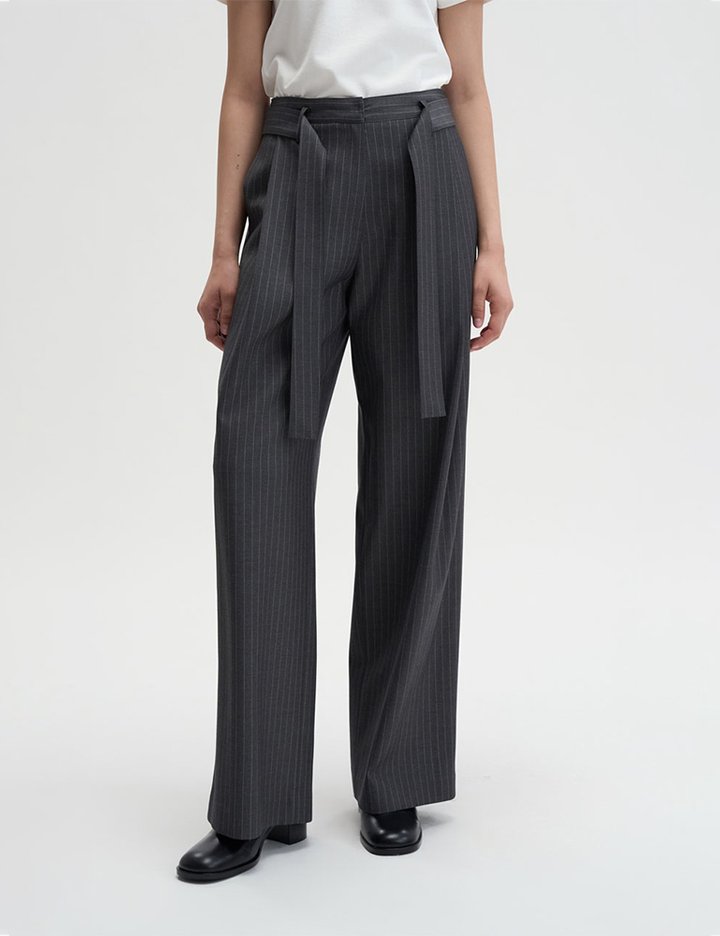 [매그제이] 스트라이프 벨트 트라우저 - 그레이