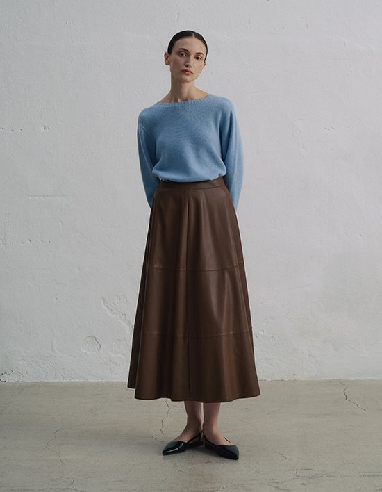 [앤클라인]페이크 레더 플레어 스커트 N5HW19