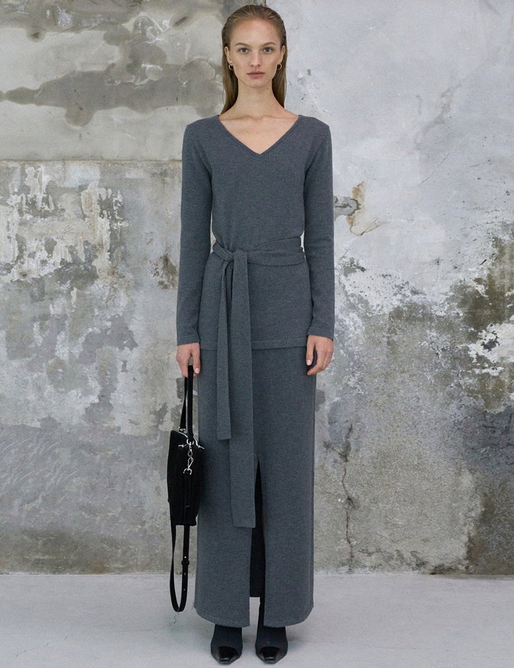 [블러썸에이치컴퍼니] 케일 브이넥 니트 4종 (택1)