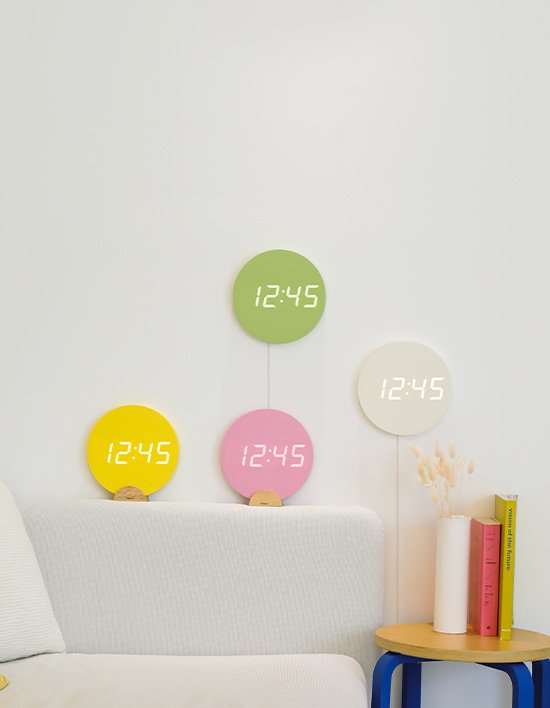 [무아스] 크레용 미니 무소음 LED 벽시계 아이방 인테리어 탁상시계