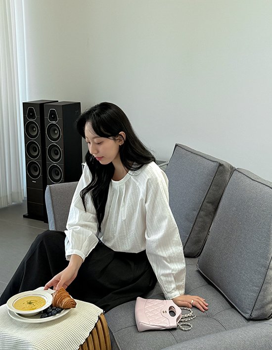 [Muse12] 브리유 자수 블라우스 (택1)