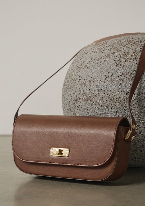 [로보] 이태리 램스킨 바게트백