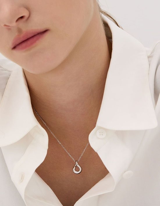 [이에르로르] 에트레브 실버(W) 노트 웨이브 목걸이 (단품)