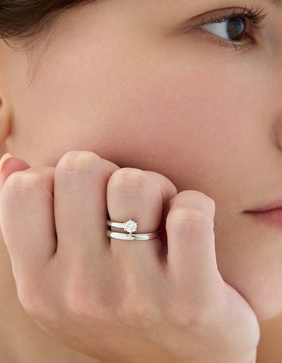 [이에르로르] 에센스 실버(W) 랩다이아 코일 반지 0.3CT