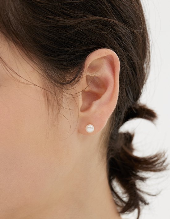 [이에르로르] H에디션 실버(Y) 러블리 담수 진주 귀걸이 6mm (화이트)