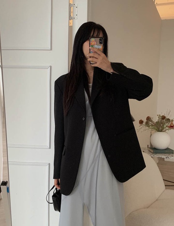 [그노노이] 클래식 백 버튼 자켓 (Black)