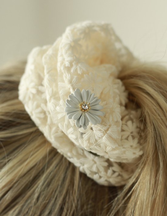 [다나버튼] 데이지 플라워 곱창밴드 스크런치