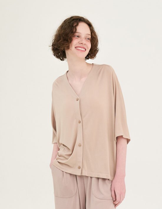 [세컨스킨] 심리스 모달 루즈핏 버튼 가디건 2종 (택1)