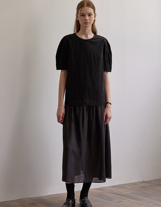 [비뮤즈맨션] 커브드 슬리브 맥시 드레스 블랙