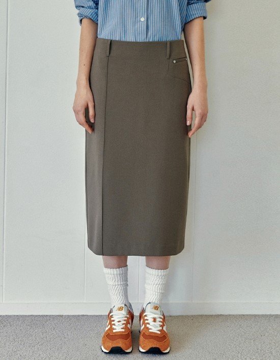 [로에일] 리벳 포인트 롱 스커트 - 모카