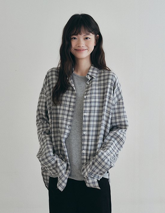 [로에일] 코튼 오버 핏 체크 셔츠 - 스카이 블루