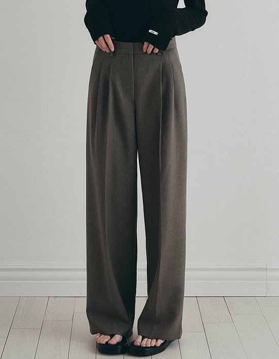 [로에일] 에센셜 핀턱 와이드 슬랙스 - 베이지