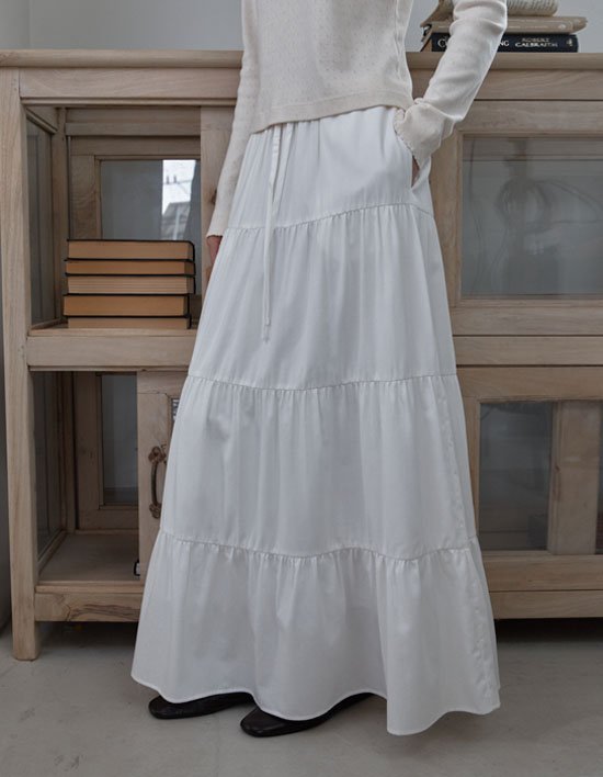 [38컴온커먼] FW 셔링 티어드 밴딩 스커트 (화이트)