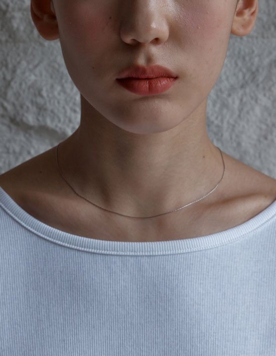 [38컴온커먼] 슬림 글로우 써지컬 네크리스 (실버)