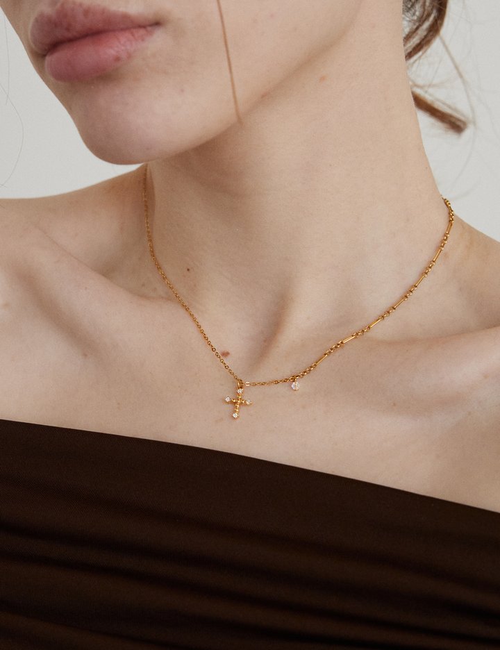 [메리모티브] 도트 십자가 믹스 체인 골드 목걸이 (단품)