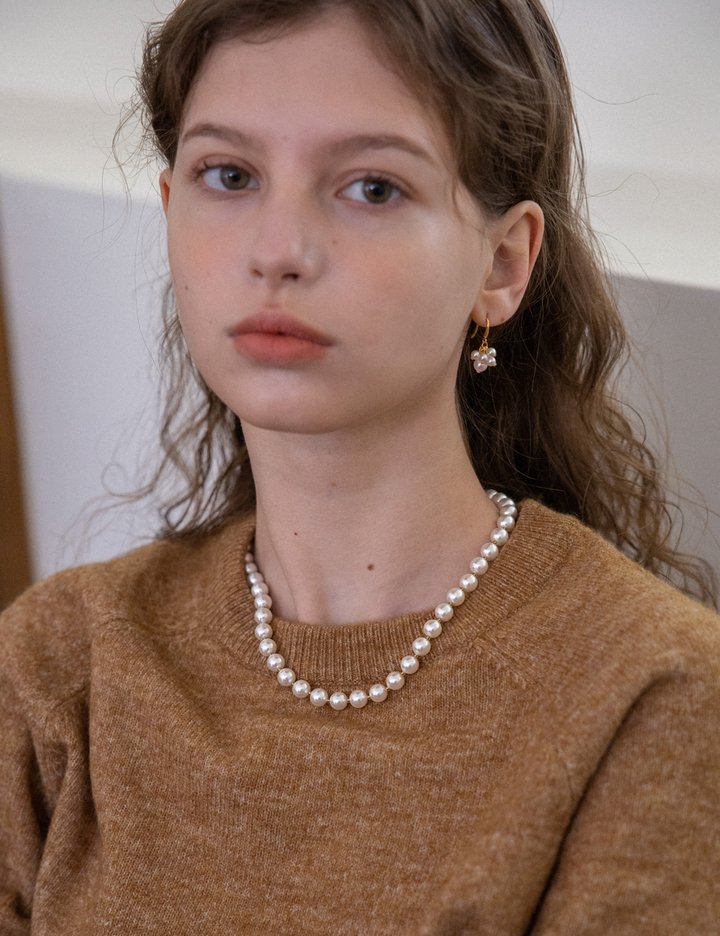 [메리모티브] 볼륨 화이트 진주 목걸이 (Free)