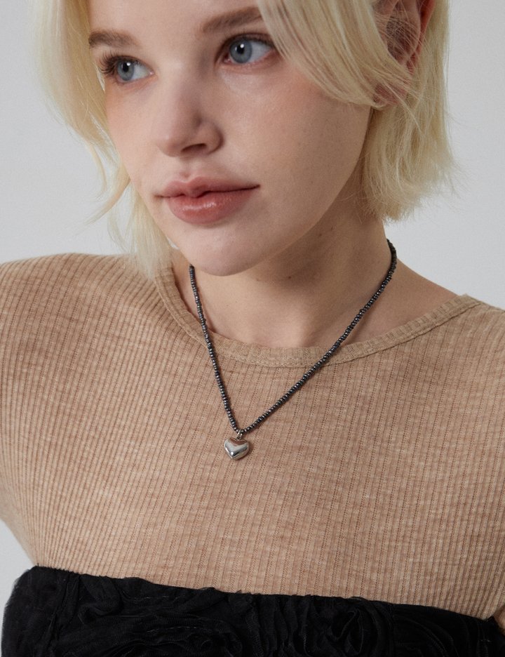 [메리모티브] 블랙 진주 써지컬 하트 팬던트 목걸이 (단품)