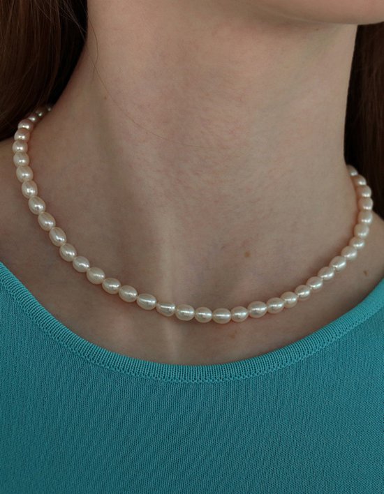 [레스이즈모어] 14K 골드필드 라이스 진주 목걸이 (one size)