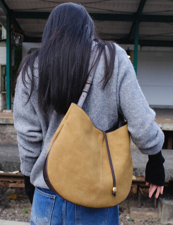 [데누]Ova Hobo Bag_Suede Camel