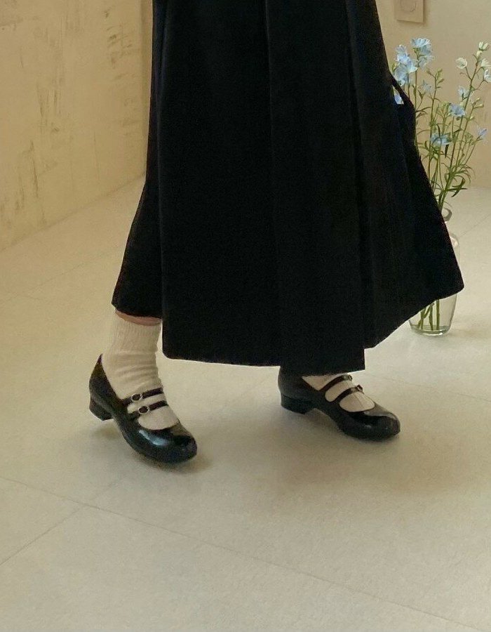 [르바즈] 루 메리제인 펌프스_블랙