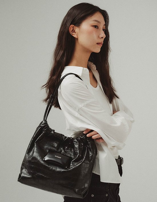 [드메이커] 미엘 숄더백-크로커 블랙 (croco black)