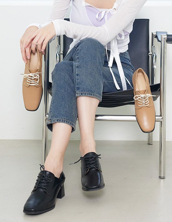 [세스띠] 롱 스퀘어토 쉐입 힐로퍼 부띠 (2color)