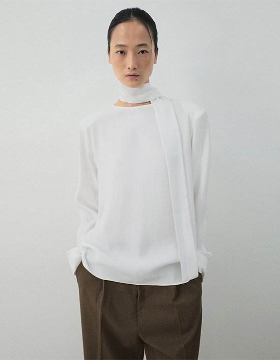 [ONE] 퍼프 타이 블라우스
