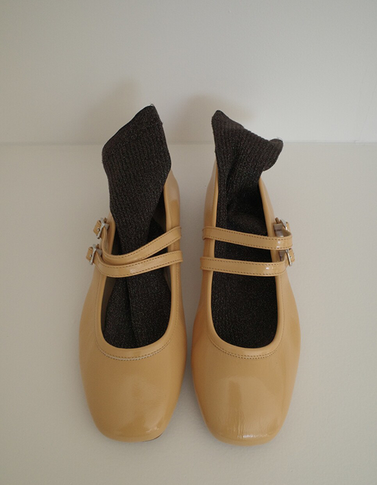 [흐꺙] 올가 - 투르느솔 (유광 가죽 - Naplak)