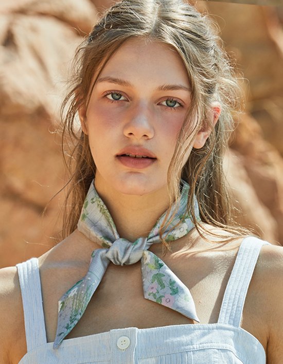 [아나메종] 캄 플레이스 실크 트윌리스카프 (캄 플레이스)