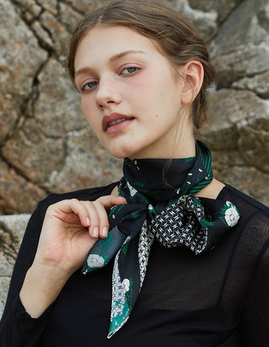 [아나메종] 셀프리스 시티 실크 롱쁘띠스카프 (셀프리스 시티)