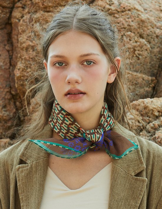 [아나메종] 플레즌트 레트로 실크울 쁘띠스카프 (플레즌트 레트로)