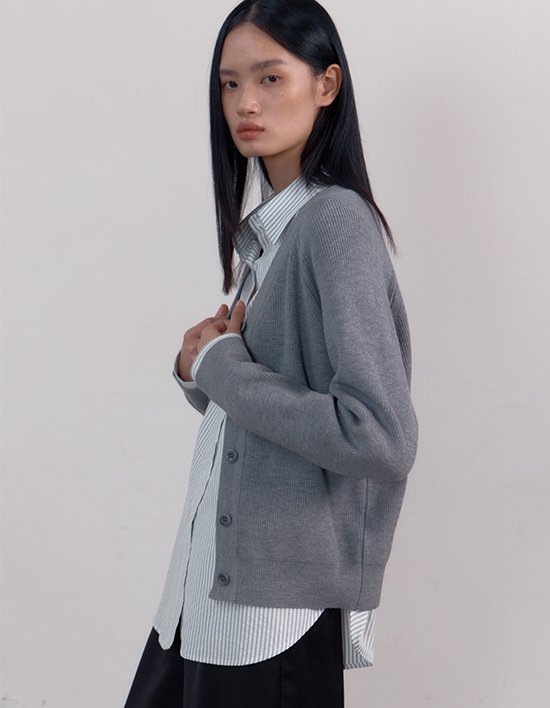 [38컴온커먼] 에센셜 브이넥 가디건 (멜란지 그레이)