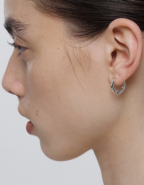 [먼데이에디션] 엠이 후프 실버 귀걸이 (미듐)