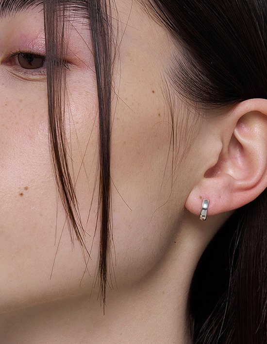 [먼데이에디션] 엠이 스몰 후프 실버 귀걸이 (미듐)