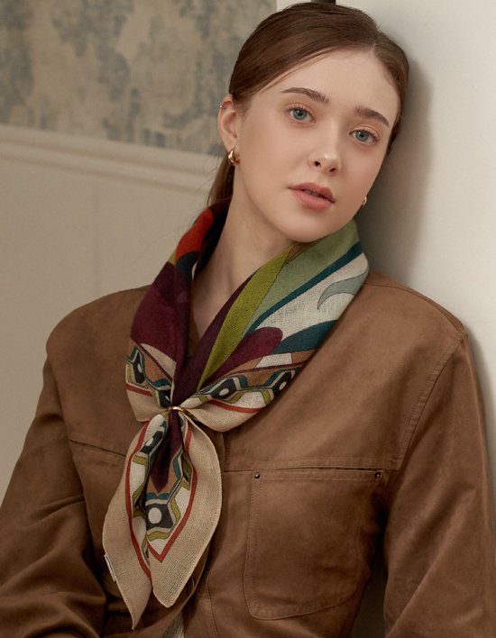 [칼린] 앤무드 울 미니 정사각 스카프 3컬러 (택1)